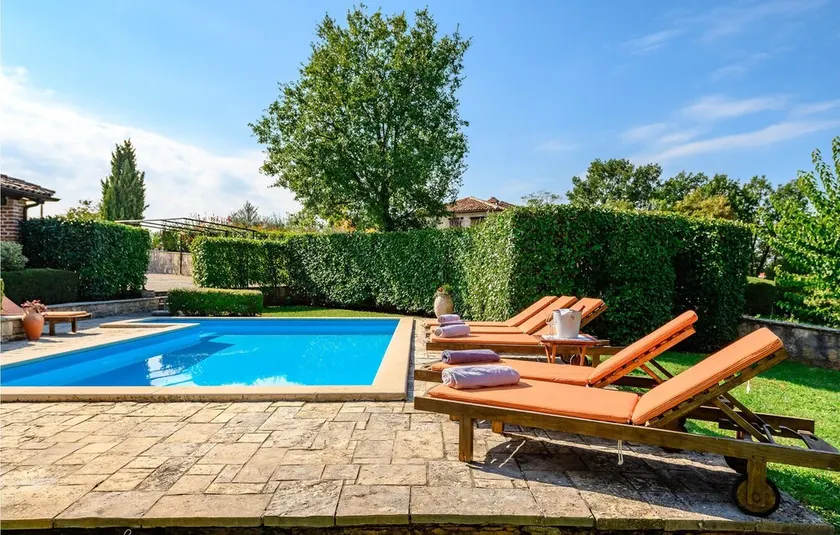 Beautiful Home in Fabci With Outdoor Swimming Pool, Wifi and 3 Bedrooms - Image 1