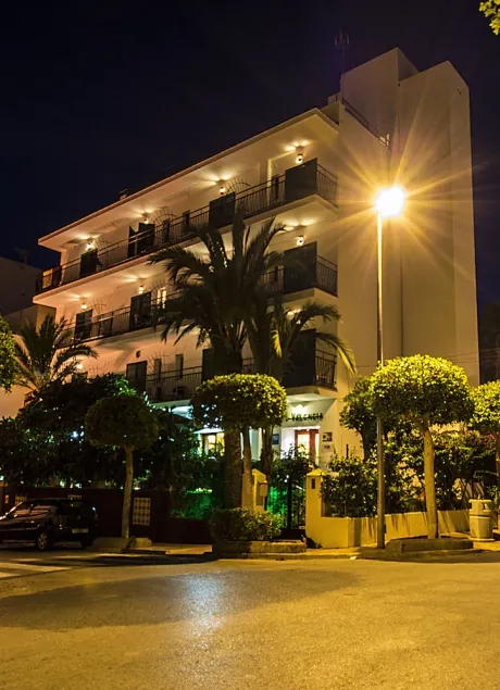Hostal Valencia - Image 1
