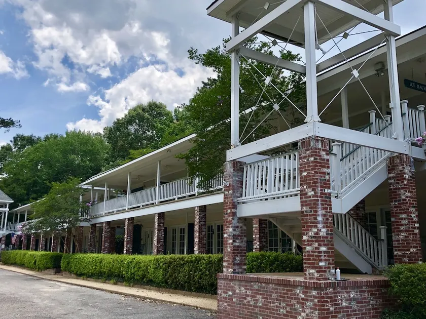The Lodge at The Bluffs - Image 1
