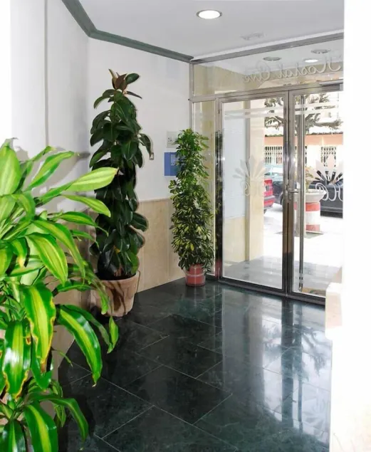 Hostal Jardines Del Mediterraneo - Image 1