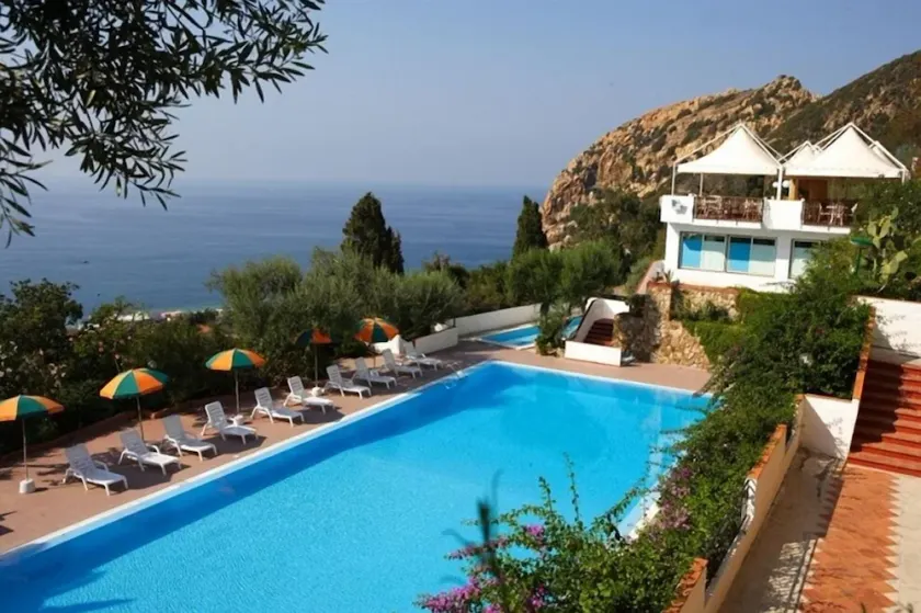 Hotel Villaggio Capo Alaua - Image 1