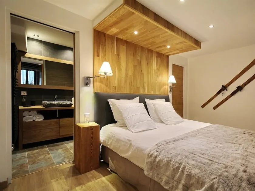 La Parenthese Apartments - Image 1