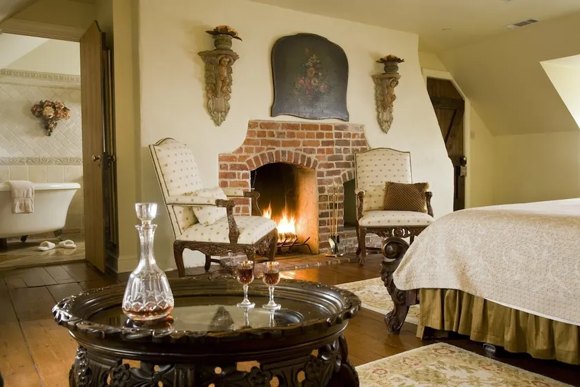 The Annapolis Inn - Image 1