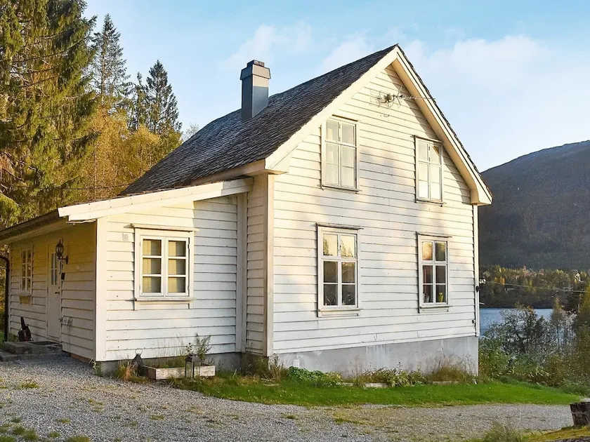 8 Person Holiday Home in Førde - Image 1