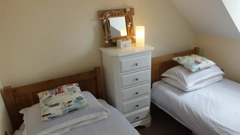 London House Apt. 2 - Image 1