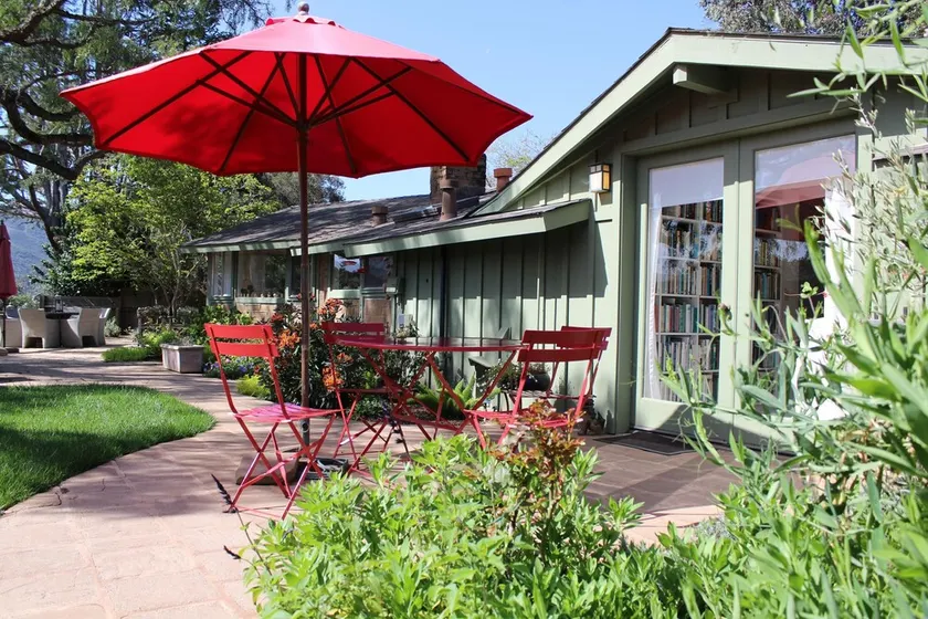 Pepper Tree Cottage - Image 1