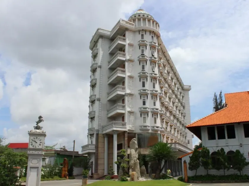 Saigon Park Resort - Image 1