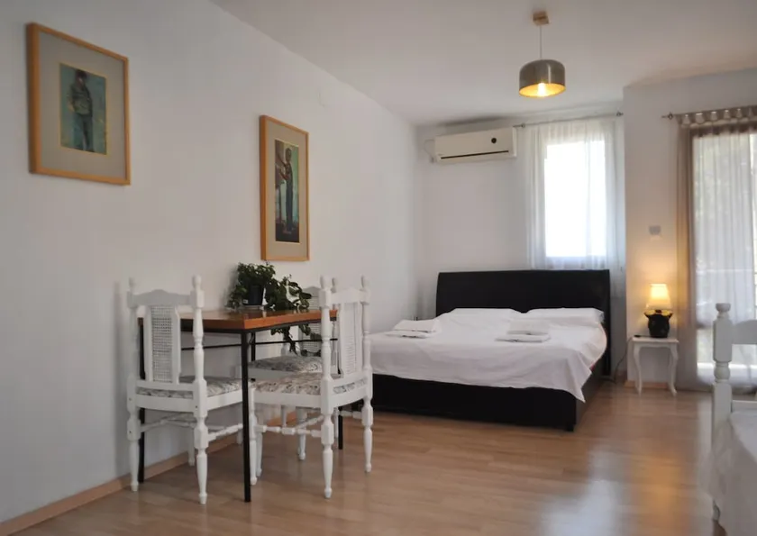 Apartments Rux De Luxe - Image 1