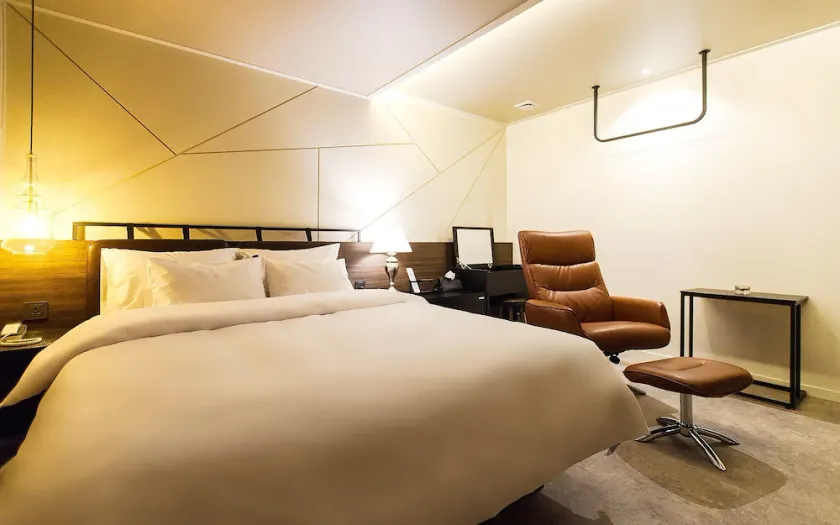 Hotel YAJA Daegu Seomun Market - Image 1