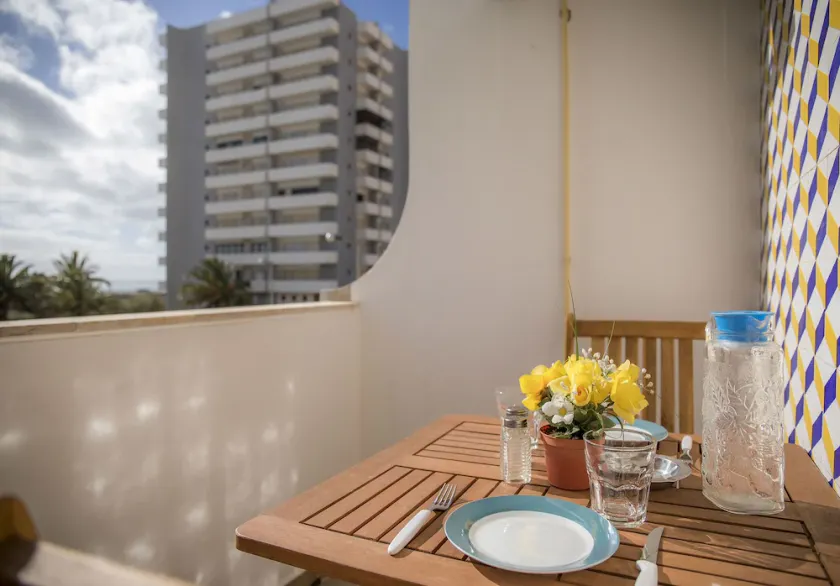 A28 - The Sea Wink Studio - Image 1