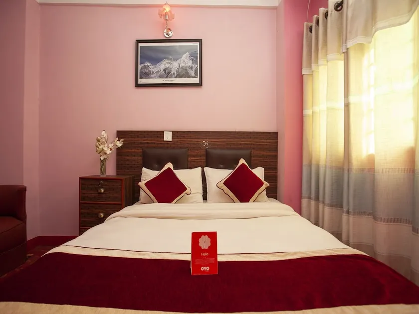 OYO 195 Global Hotel And Restaurant - Image 1