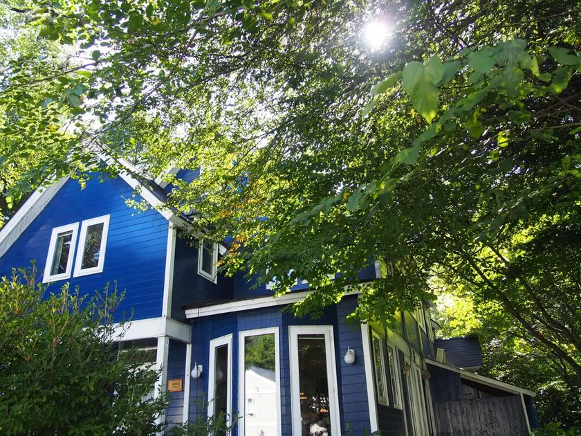 Bellscabin Cafe & Guesthouse - Image 1
