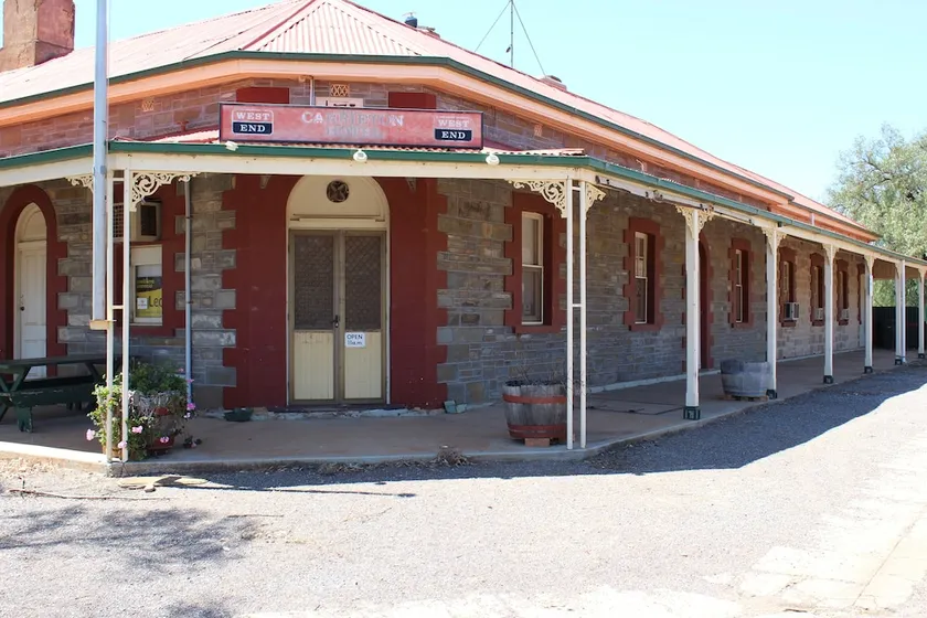 Carrieton Hotel - Image 1