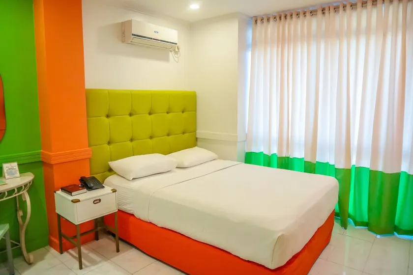 Dolores Hotel - Image 1