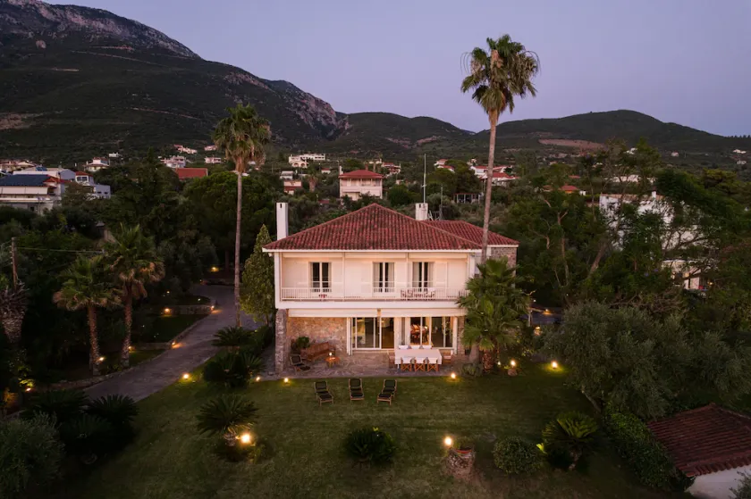 Old Sport Mansion - Image 1