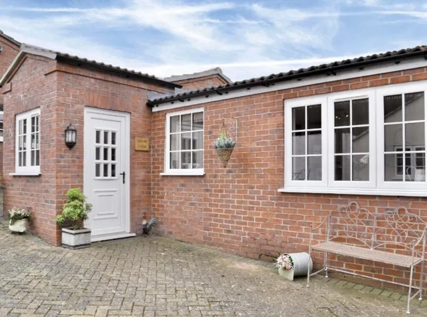 Belvoir Lodge - Image 1