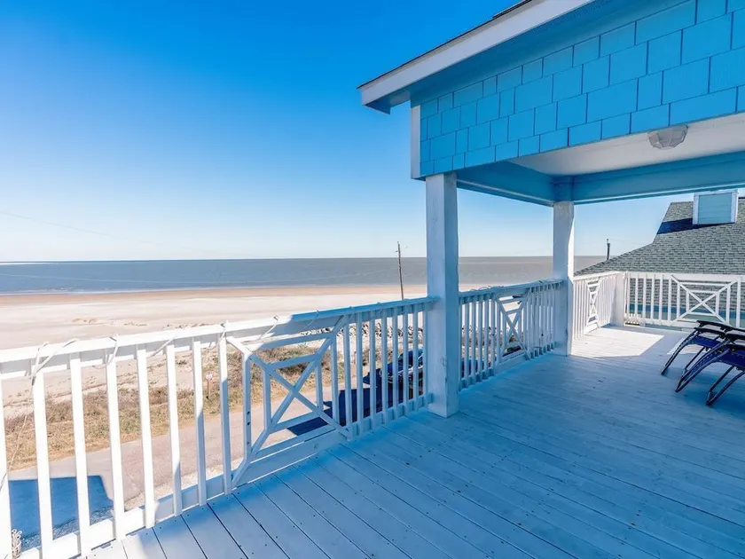 3d Beach 4 Bedroom Home - Image 1