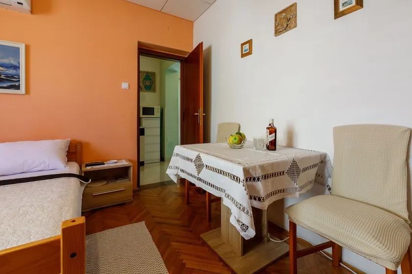 Apartment Antic S - Image 1