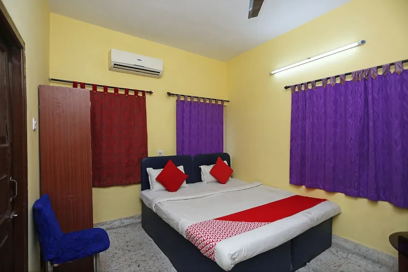 Akash Ganga Stay By OYO Rooms - Image 1