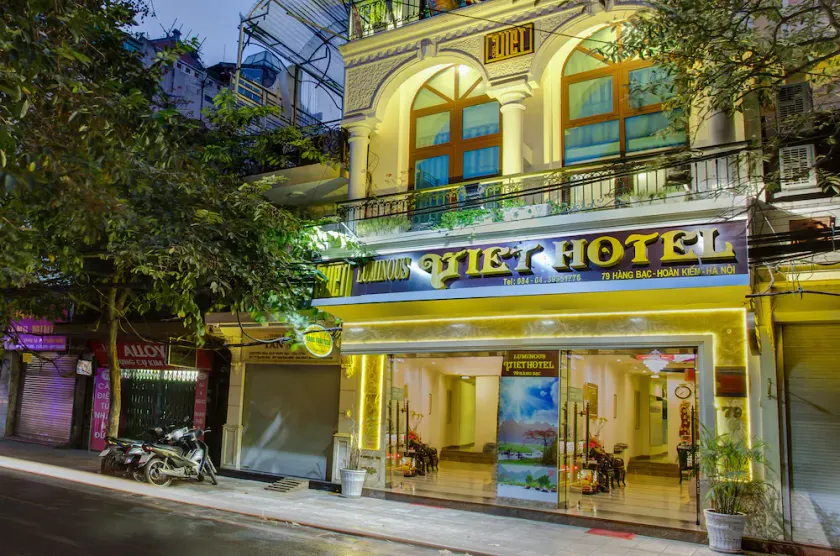 Luminous Viet Hotel - Image 1