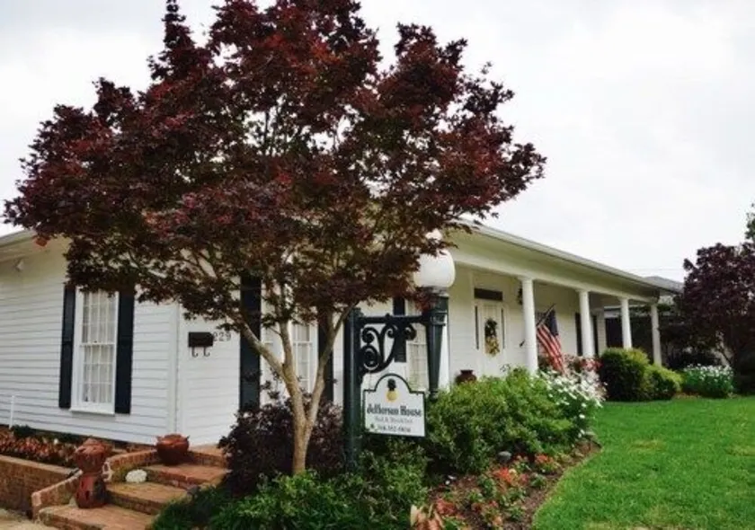 Jefferson House - Image 1