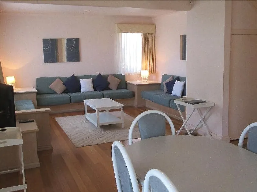 Waratah - 3 Bedroom Cottage - Image 1