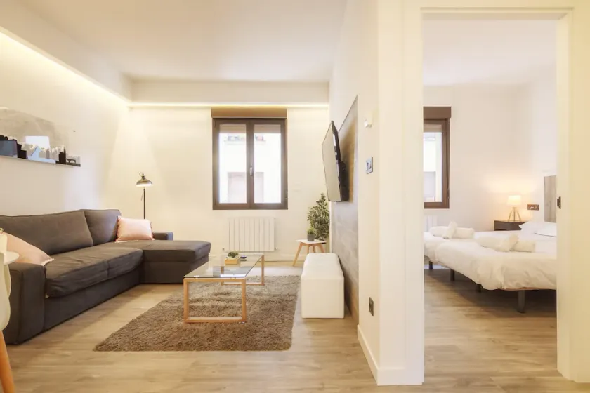 Mirasol apartament by Urban Hosts - Image 1