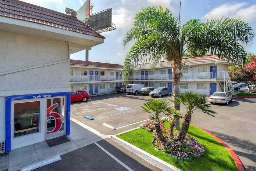 Motel 6 Los Angeles - Norwalk - Image 1