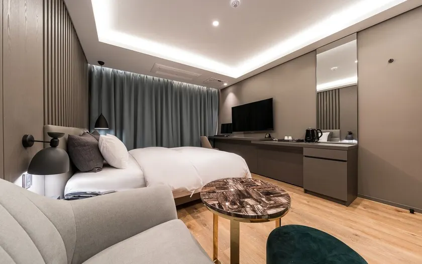 Bundang(Yatop Station) Briz Hotel - Image 1