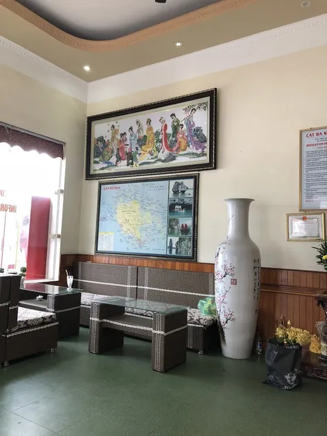 Cat Ba Central Point Hotel - Image 1