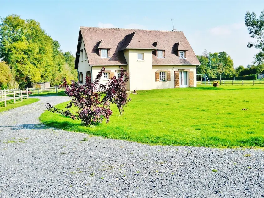 House With 4 Bedrooms in Quetteville, With Enclosed Garden - 22 km From the Beach - Image 1