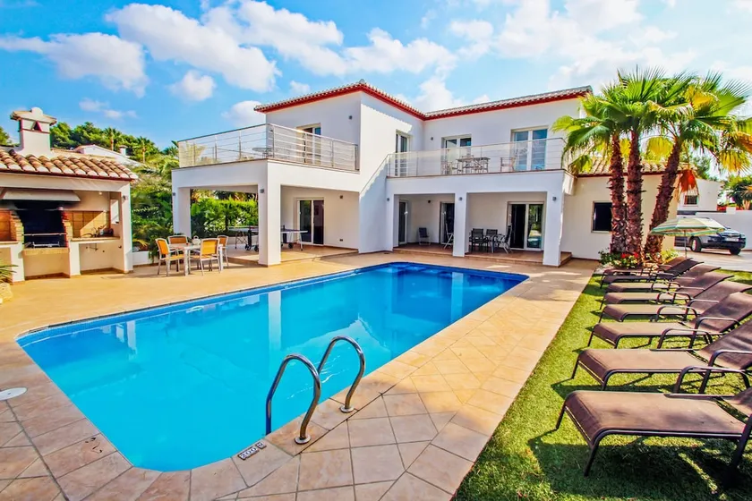 Angels - spacious and characterful property in Moraira - Image 1