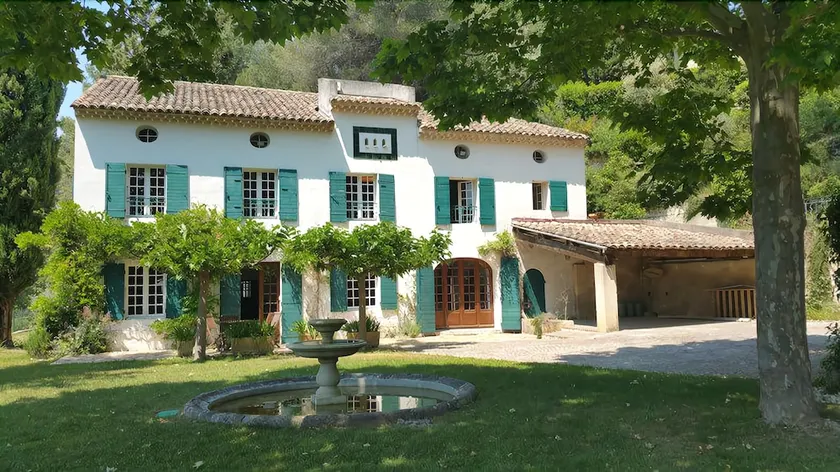 Bastide De La Madeleine - Image 1