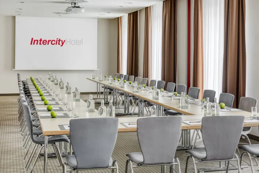 IntercityHotel Nürnberg - Image 1