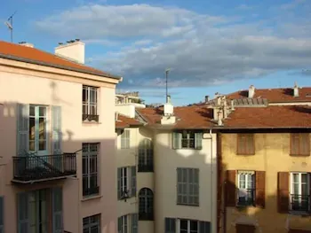 Chez Brigitte Guesthouse - Image 1