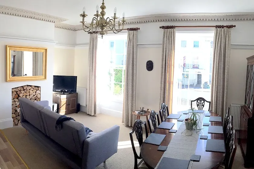 Charming 2BD Flat Cheltenham, Gloucestershire - Image 1