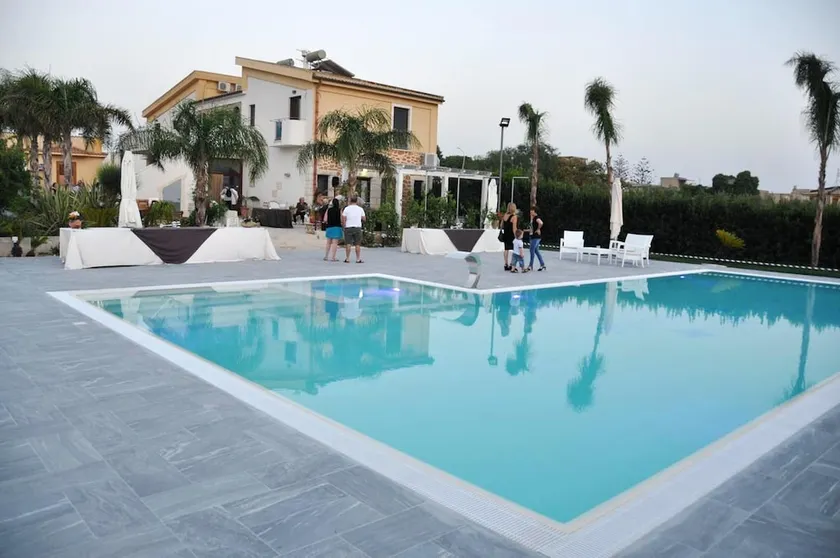Apartment With 2 Bedrooms in Rilievo, With Pool Access, Furnished Terrace and Wifi - 5 km From the Beach - Image 1