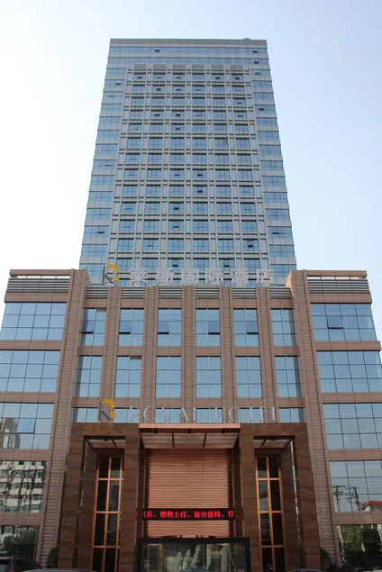 Royal Hotel - Image 1