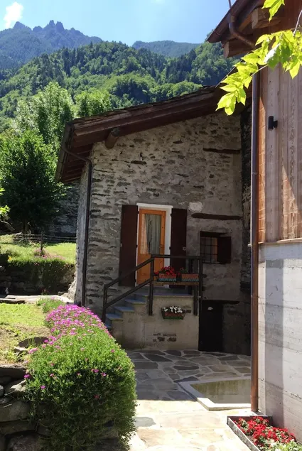 Studio in Piuro, With Wonderful Mountain View - 13 km From the Slopes - Image 1