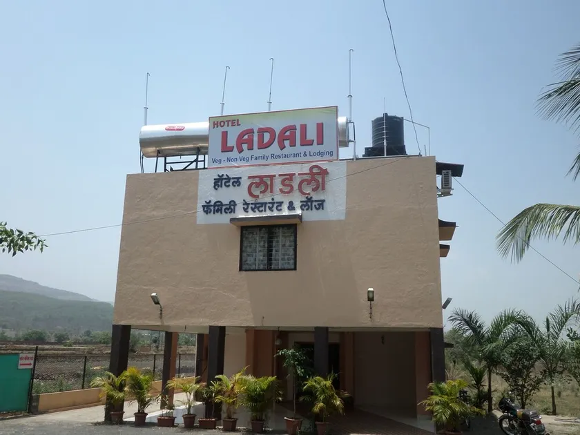 Hotel Ladli - Image 1