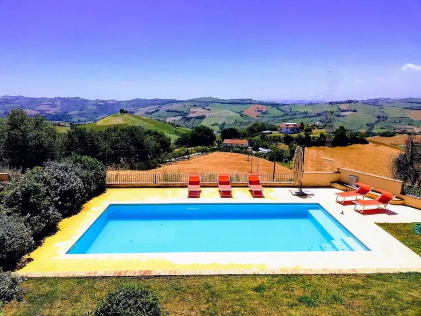 Villa With 3 Bedrooms in Provincia di Ascoli Piceno, With Wonderful Mountain View, Private Pool, Furnished Garden - Image 1
