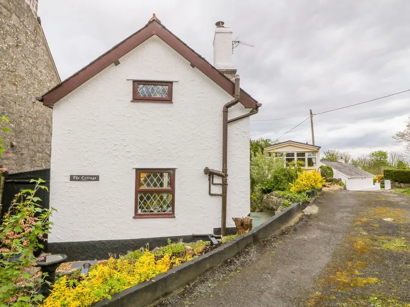 The Cottage - Image 1