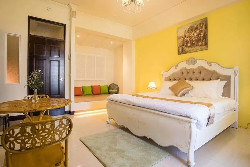 Bay House B&B - Image 1