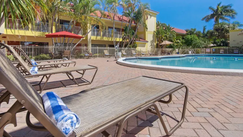 Best Western Plus University Inn - Image 1