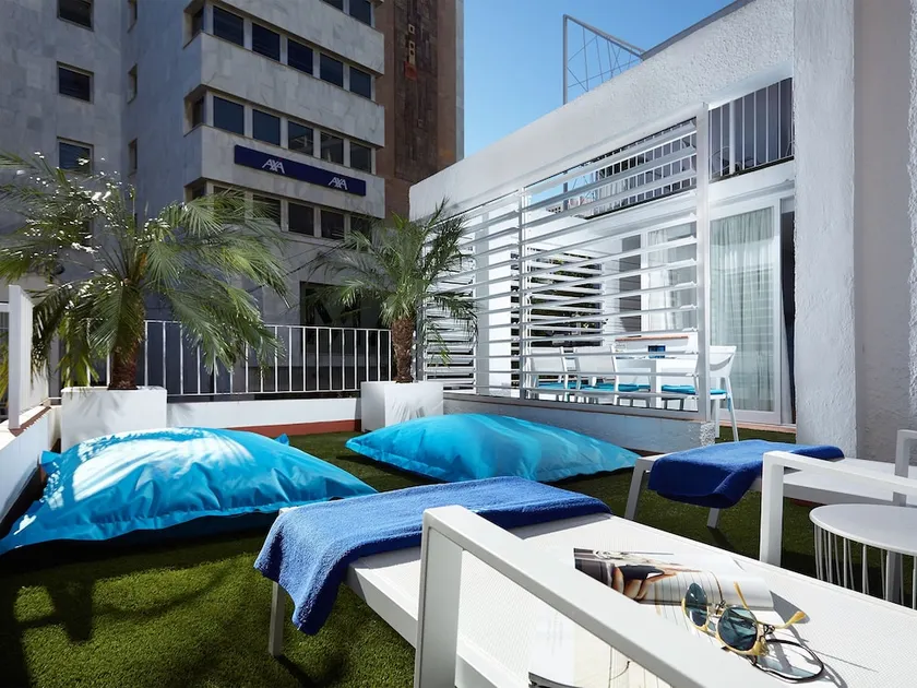 Livescape Soriano Suites - Image 1