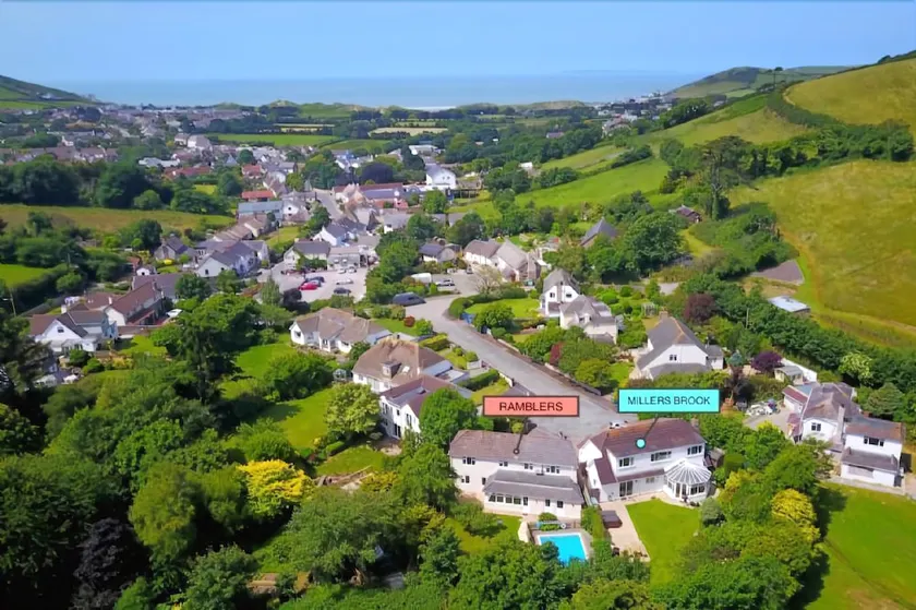 CROYDE RAMBLERS | 4 Bedrooms | Croyde | Sleeps 8 | Swimming Pool | Hot Tub Hire - Image 1