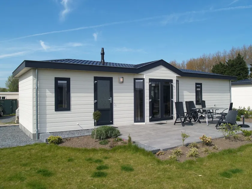 Well-kept Chalet 4.5 km From Rockanje - Image 1