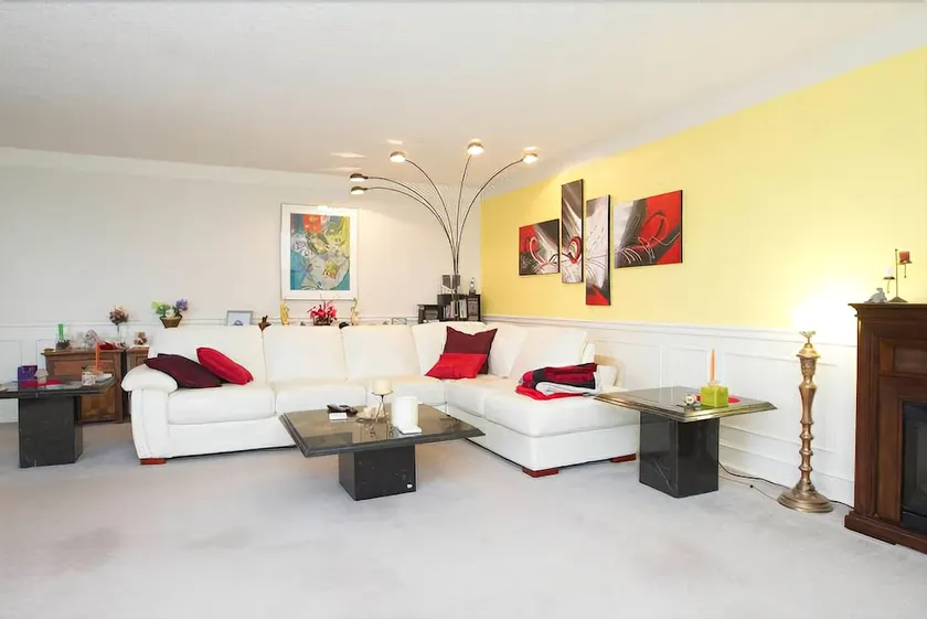 Gorgeous Two-Bedroom Condo - Image 1