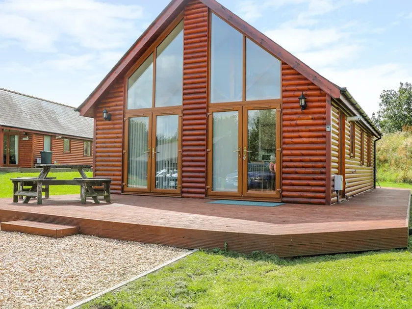 Sycamore Lodge - Image 1