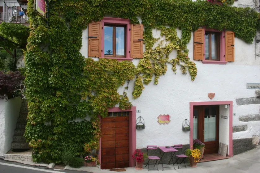 Casa Vacanze Regina Del Lago - Image 1